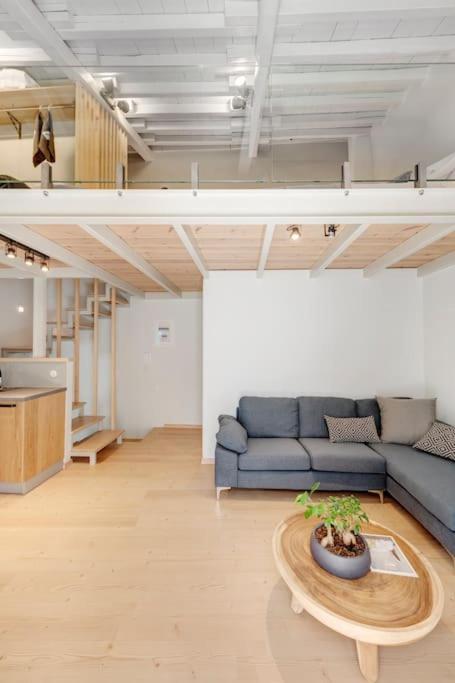 Nomade Vibrant Living Loft Lägenhet Ermoupoli Exteriör bild