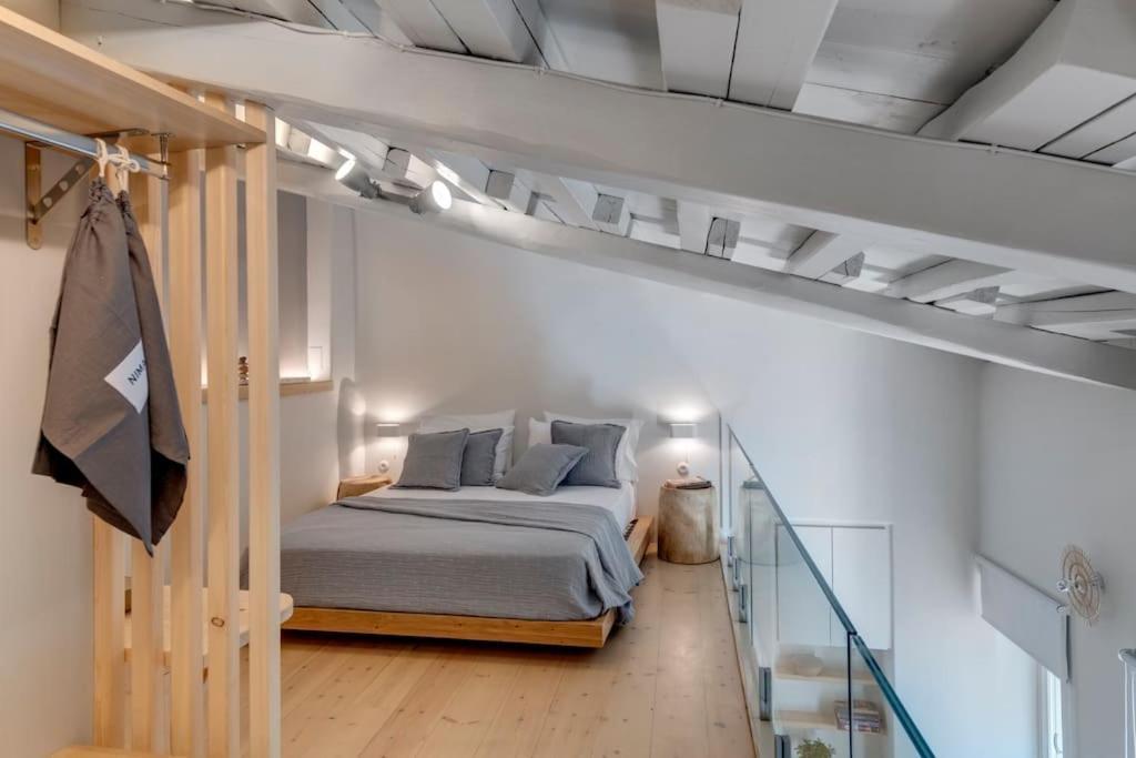 Nomade Vibrant Living Loft Lägenhet Ermoupoli Exteriör bild